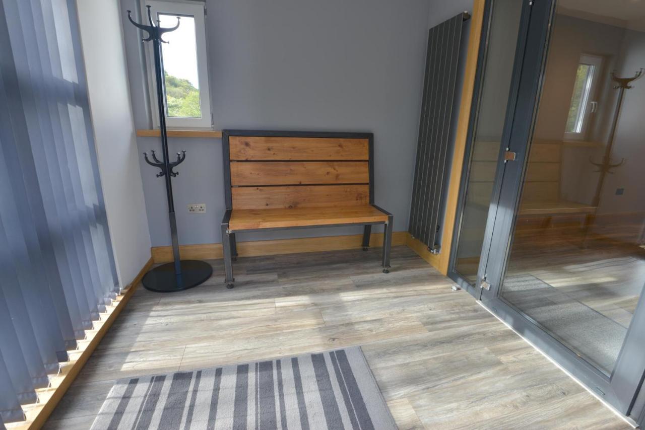فيلا The Shack & Pods At Inchree Corran  المظهر الخارجي الصورة